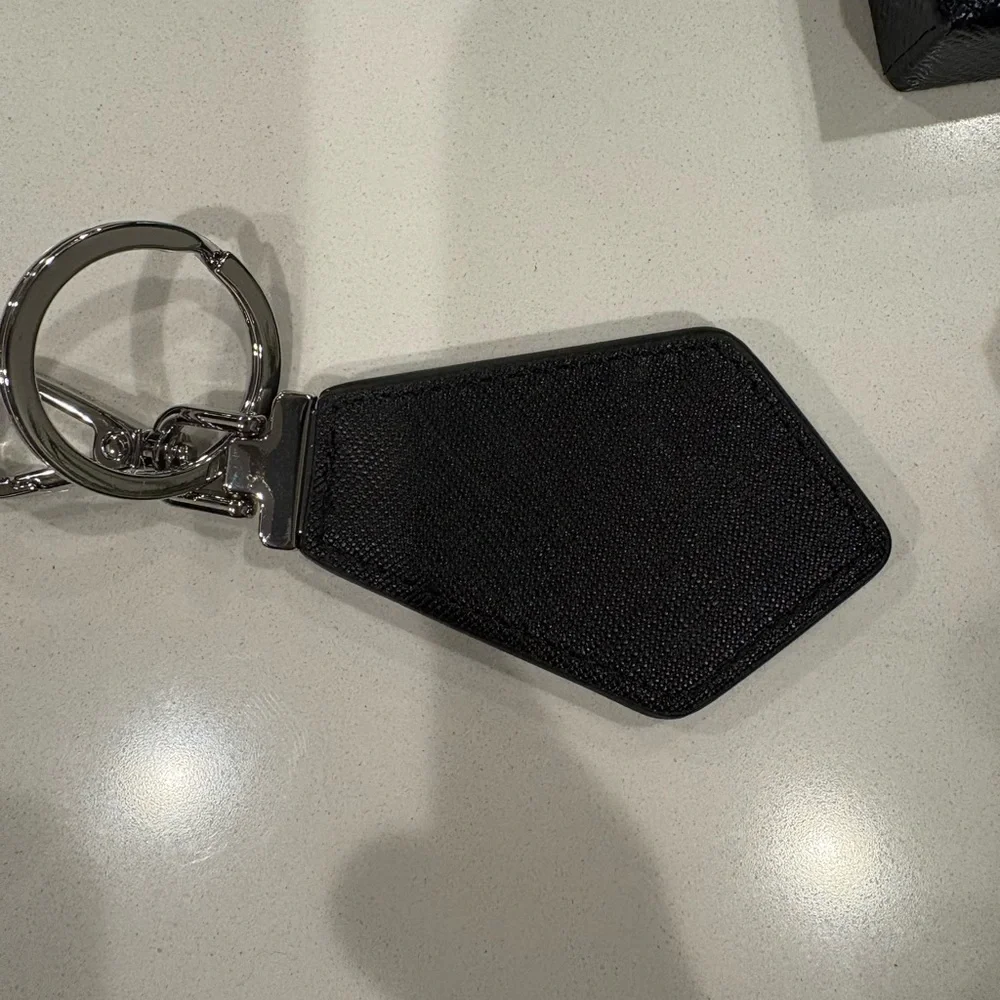 Saffiano Prada metal keychain men’s or womens logo with card and box